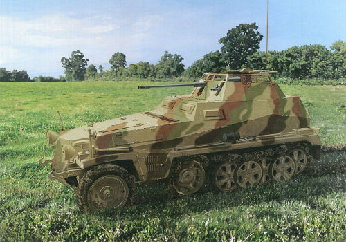【ドラゴン】1/35 WW.II ドイツ軍 Sd.Kfz.250/9 Ausf.A 2cm砲搭載 装甲偵察車 ※輸入品の為、パッケージ不良による返品・交換不可